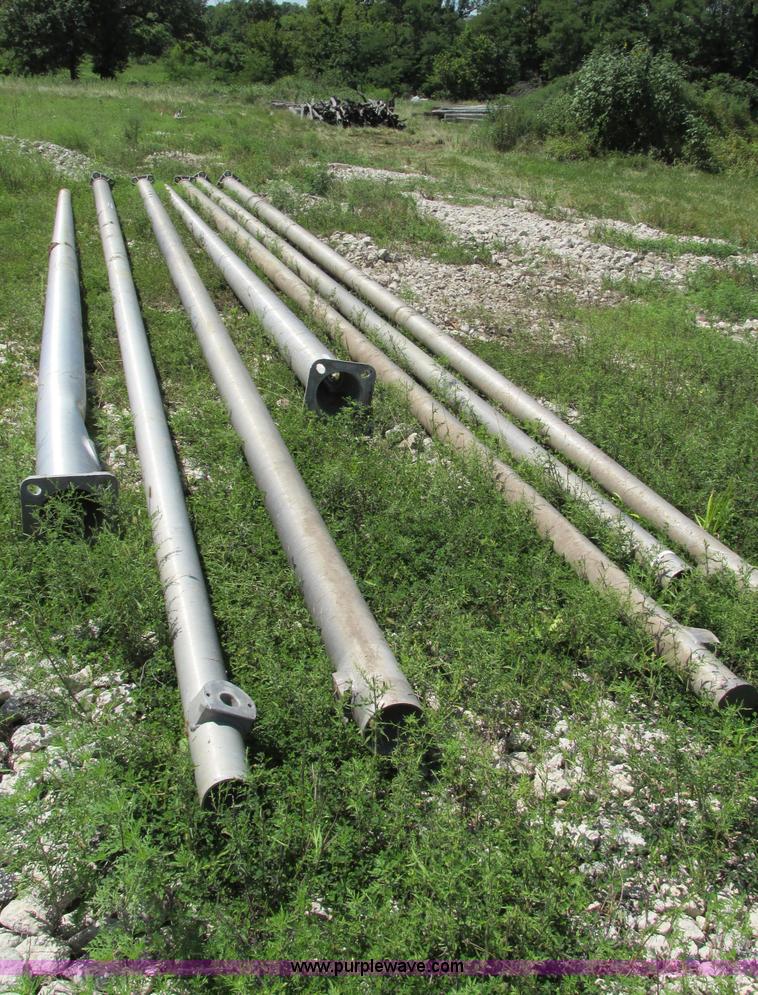 image for item R9373 (7) aluminum light poles