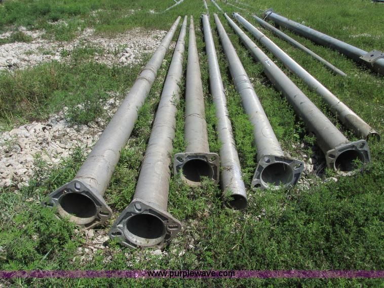 image for item R9373 (7) aluminum light poles