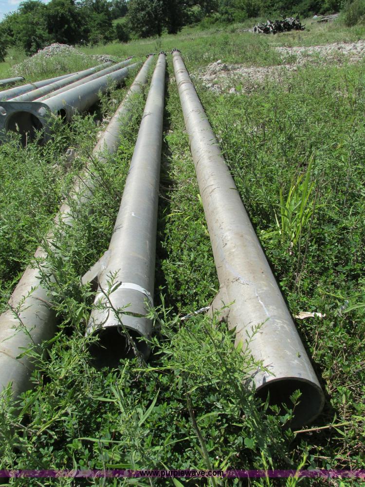 image for item R9373 (7) aluminum light poles