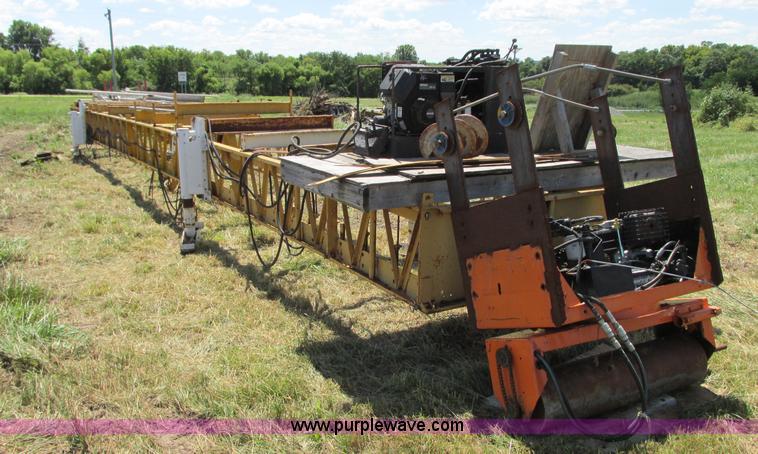 image for item R9374 Gomaco bridge finishing machine