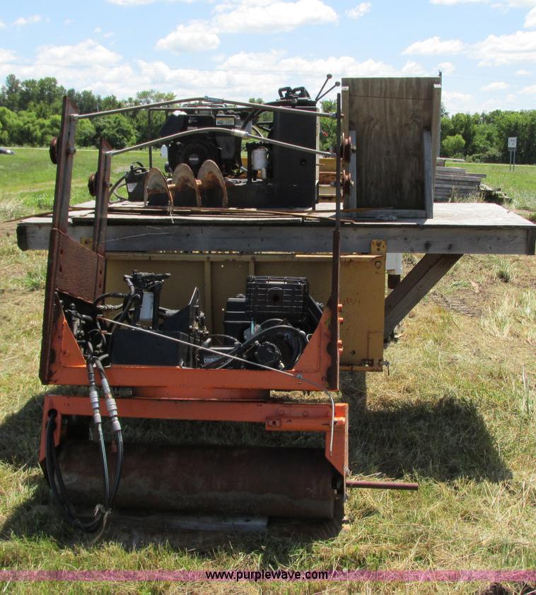 image for item R9374 Gomaco bridge finishing machine