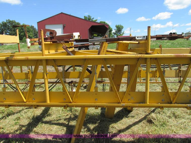 image for item R9374 Gomaco bridge finishing machine