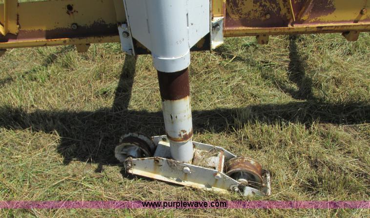 image for item R9374 Gomaco bridge finishing machine