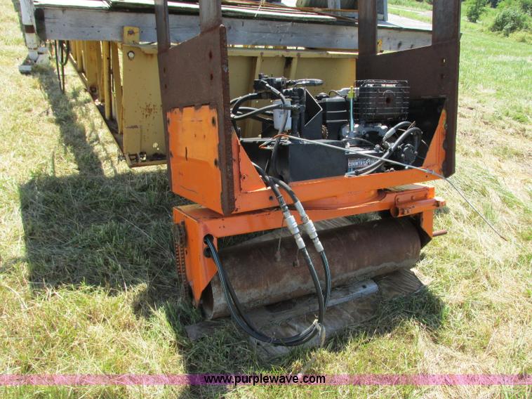 image for item R9374 Gomaco bridge finishing machine