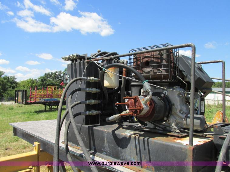 image for item R9374 Gomaco bridge finishing machine