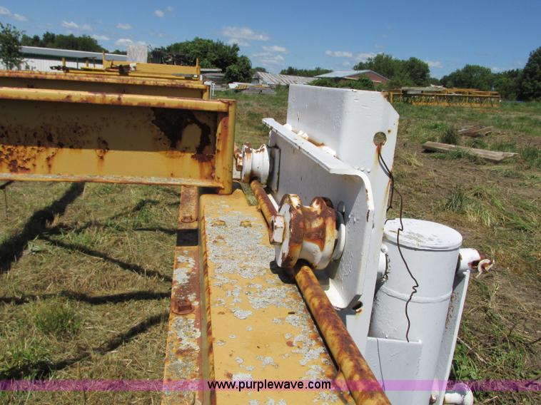 image for item R9374 Gomaco bridge finishing machine