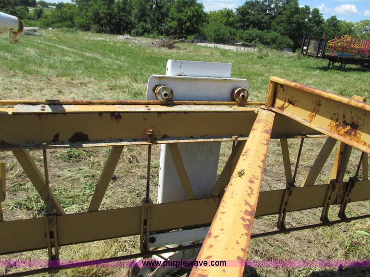 image for item R9374 Gomaco bridge finishing machine