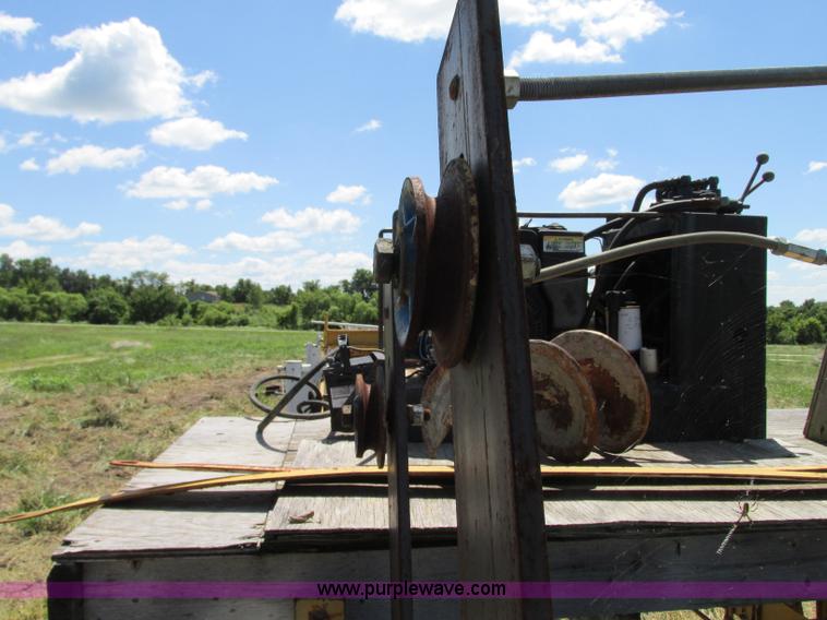 image for item R9374 Gomaco bridge finishing machine