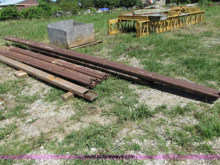 image for item R9374 Gomaco bridge finishing machine