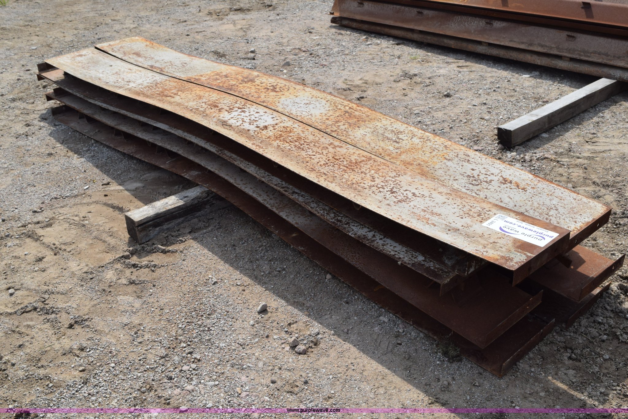 (12) radius concrete forms in Raytown, MO Item L3491 sold Purple Wave