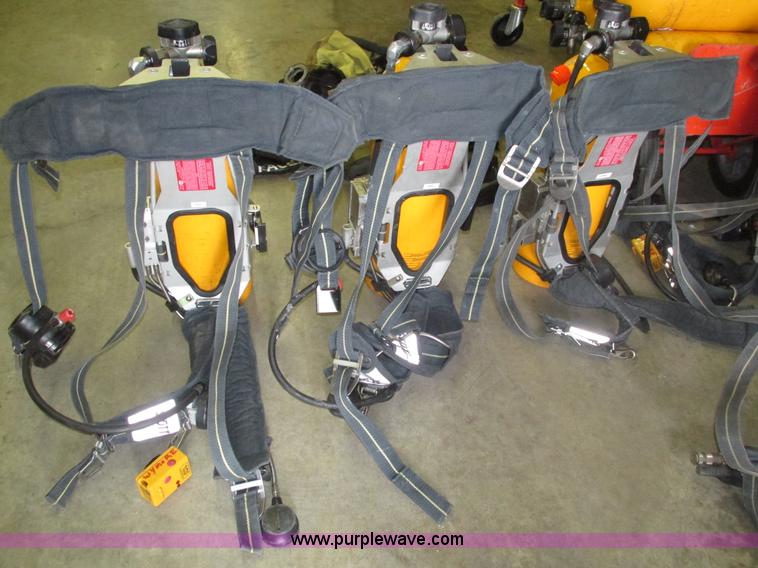 image for item AV9147 (6) Scott SCBA backpacks with tanks