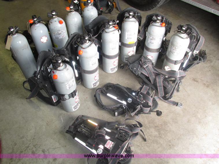 image for item AV9148 (9) Viking SCBA backpacks and accessories