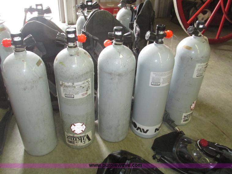 image for item AV9148 (9) Viking SCBA backpacks and accessories