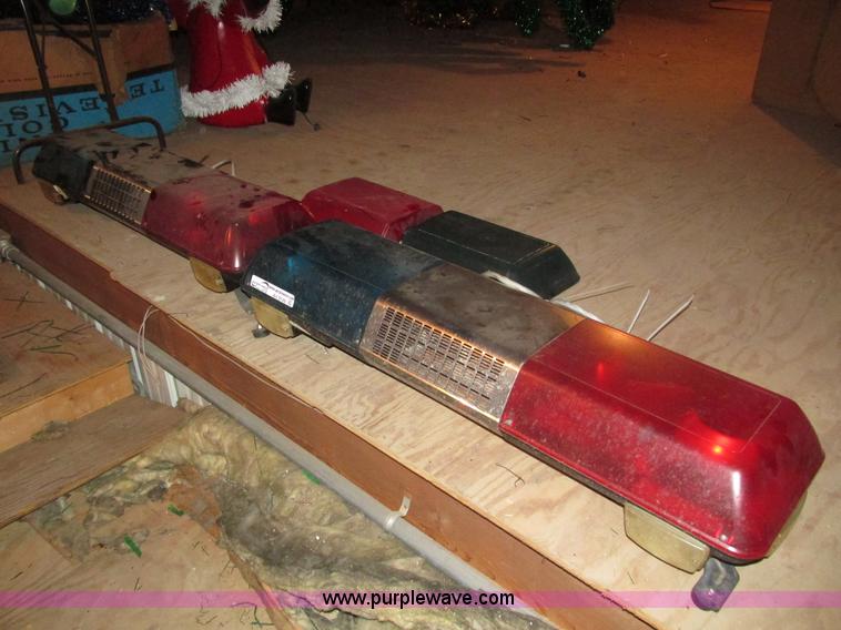 image for item AV9149 Street Hawk red and blue light bars