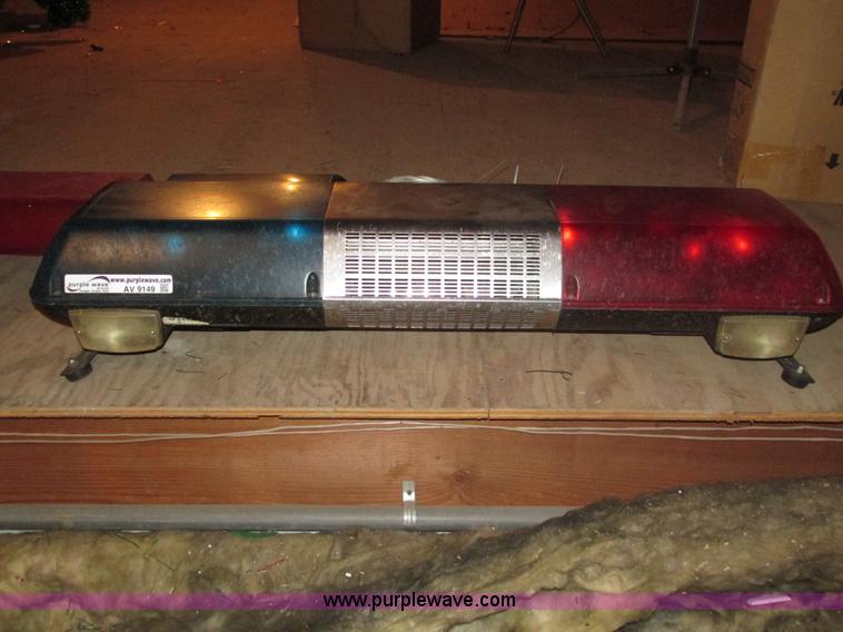 image for item AV9149 Street Hawk red and blue light bars