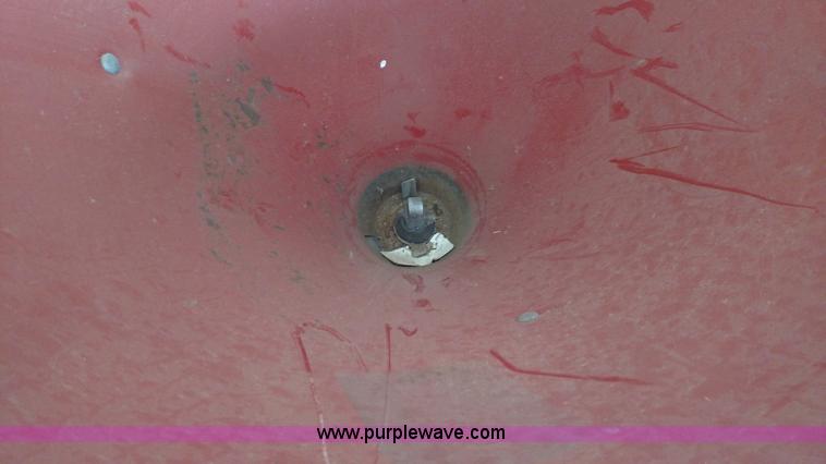 image for item BC9204 Fertilizer spreader