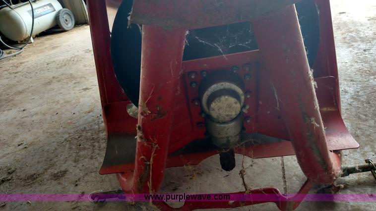 image for item BC9204 Fertilizer spreader