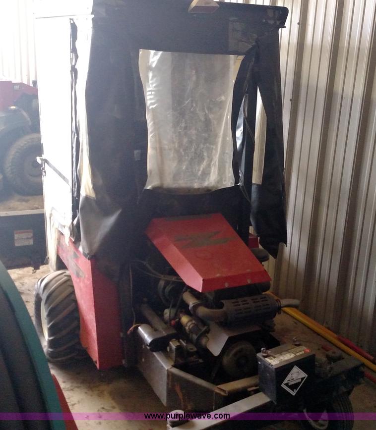 image for item BC9205 Snapper Z-Rider lawn mower