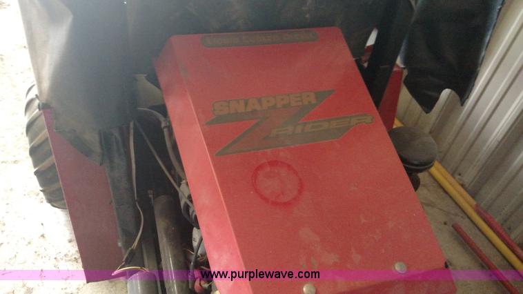image for item BC9205 Snapper Z-Rider lawn mower