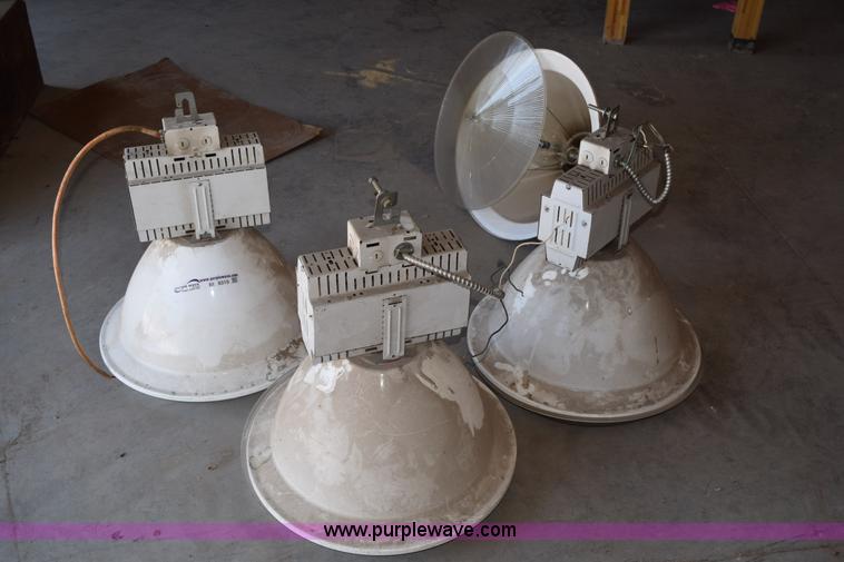 image for item BI9315 (4) Metalarc lights