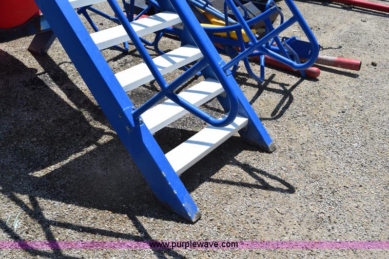image for item BI9318 Playground equipment