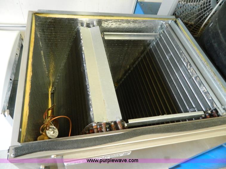 image for item BJ9059 Carrier High Efficiency Puron R-410A condensing unit