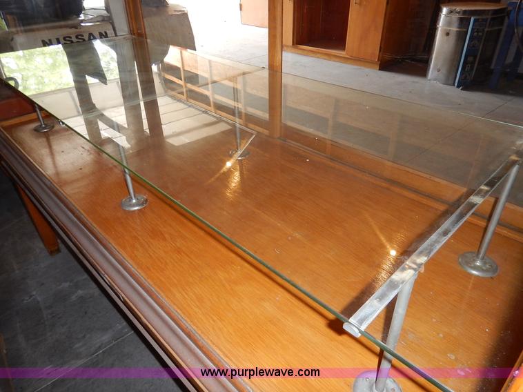 image for item BM9282 Display case