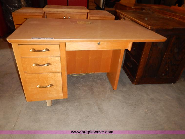 image for item BM9286 Assorted furniture