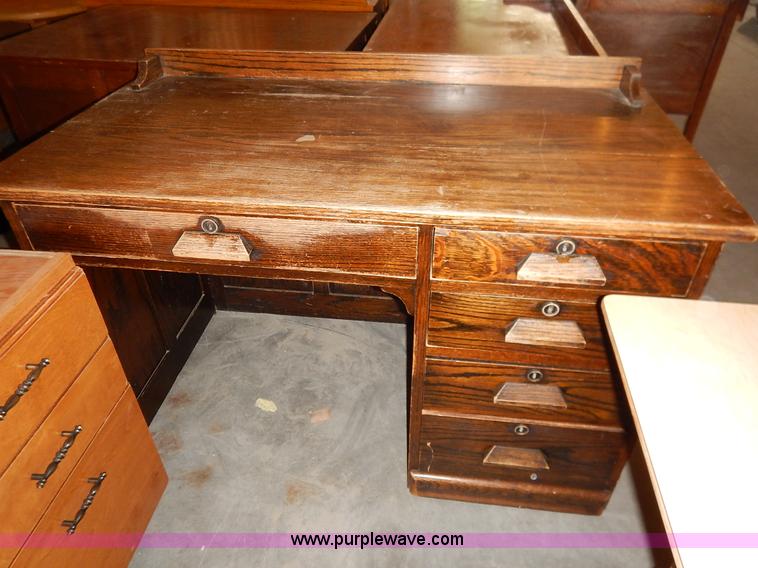 image for item BM9286 Assorted furniture