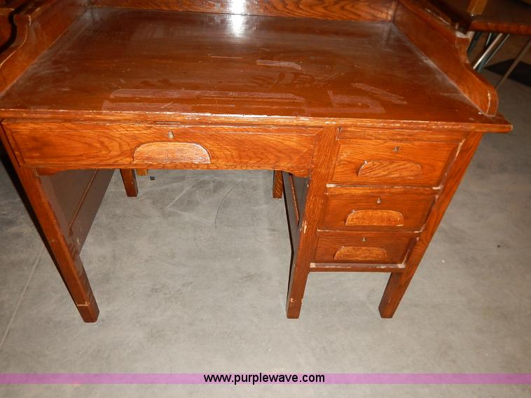 image for item BM9286 Assorted furniture