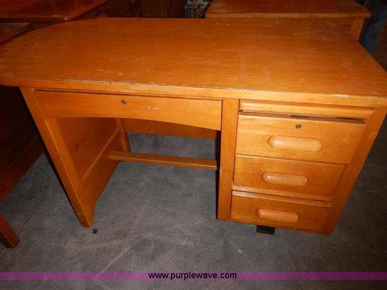 image for item BM9286 Assorted furniture