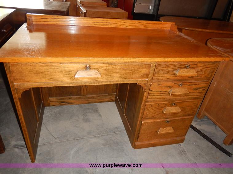 image for item BM9286 Assorted furniture