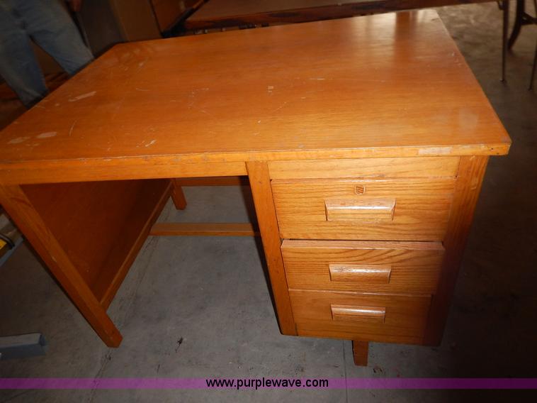 image for item BM9286 Assorted furniture