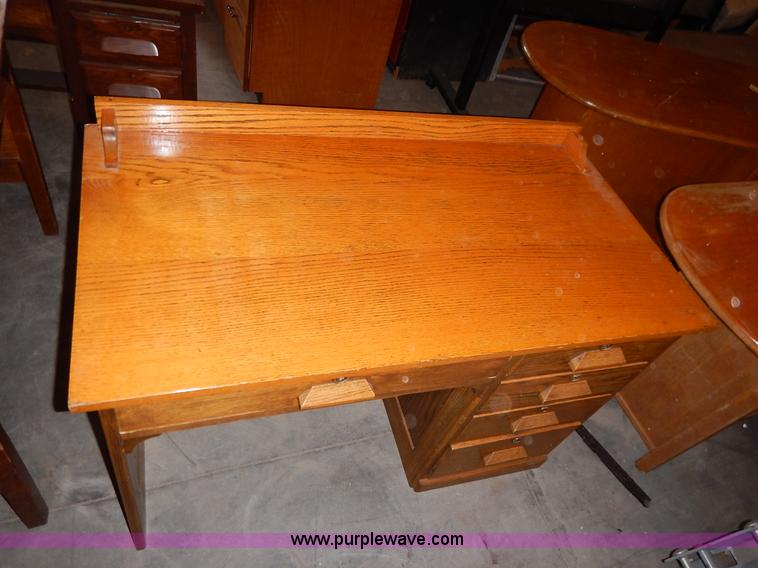 image for item BM9286 Assorted furniture