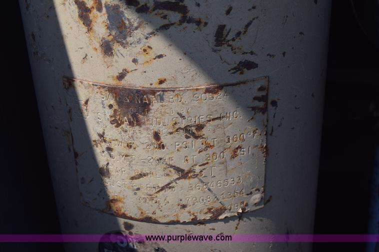 image for item BN9848 Ingersoll Rand 185 air compressor