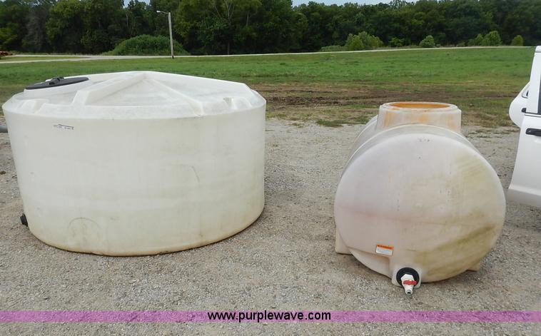 image for item BO9833 (2) poly tanks