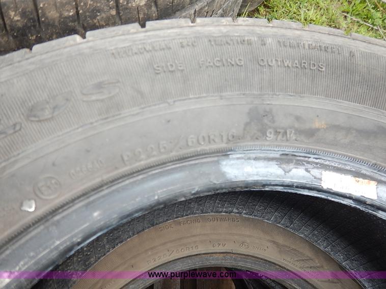 image for item BO9837 (14) 225/60R16 tires