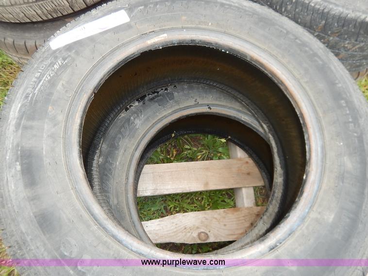 image for item BO9837 (14) 225/60R16 tires