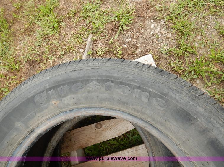 image for item BO9837 (14) 225/60R16 tires