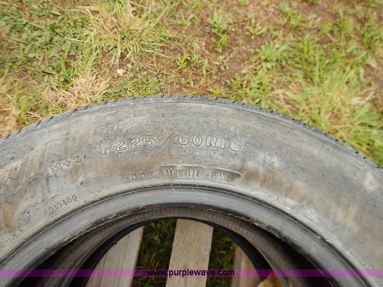 image for item BO9837 (14) 225/60R16 tires