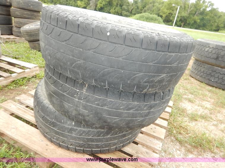 image for item BO9838 (3) Yokohama 265/75R16 tires