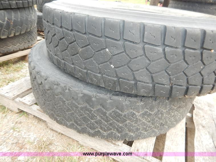 image for item BO9841 (8) 11R22.5 tires