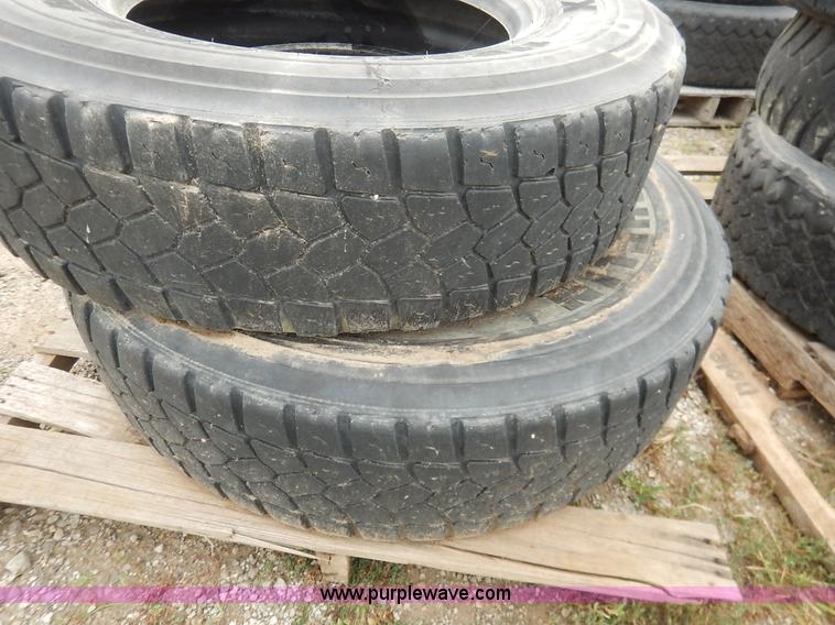 image for item BO9841 (8) 11R22.5 tires