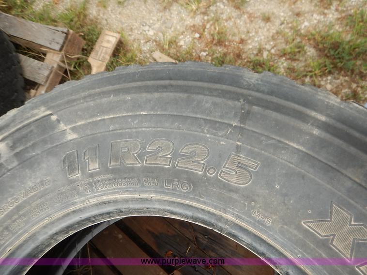 image for item BO9841 (8) 11R22.5 tires