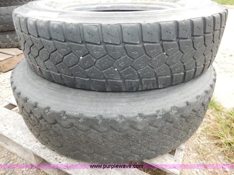image for item BO9841 (8) 11R22.5 tires