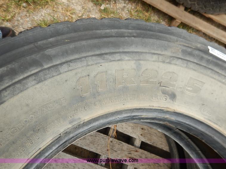 image for item BO9841 (8) 11R22.5 tires