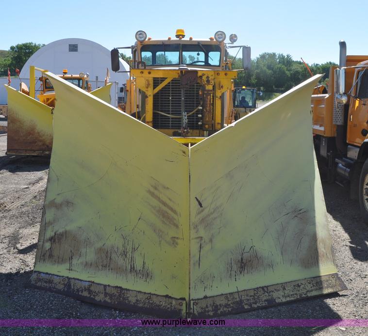 image for item F2491 1982 Oshkosh WT2206 remanufactured dump truck