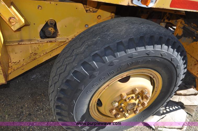 image for item F2491 1982 Oshkosh WT2206 remanufactured dump truck