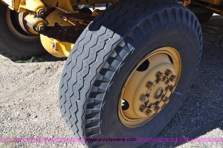 image for item F2491 1982 Oshkosh WT2206 remanufactured dump truck