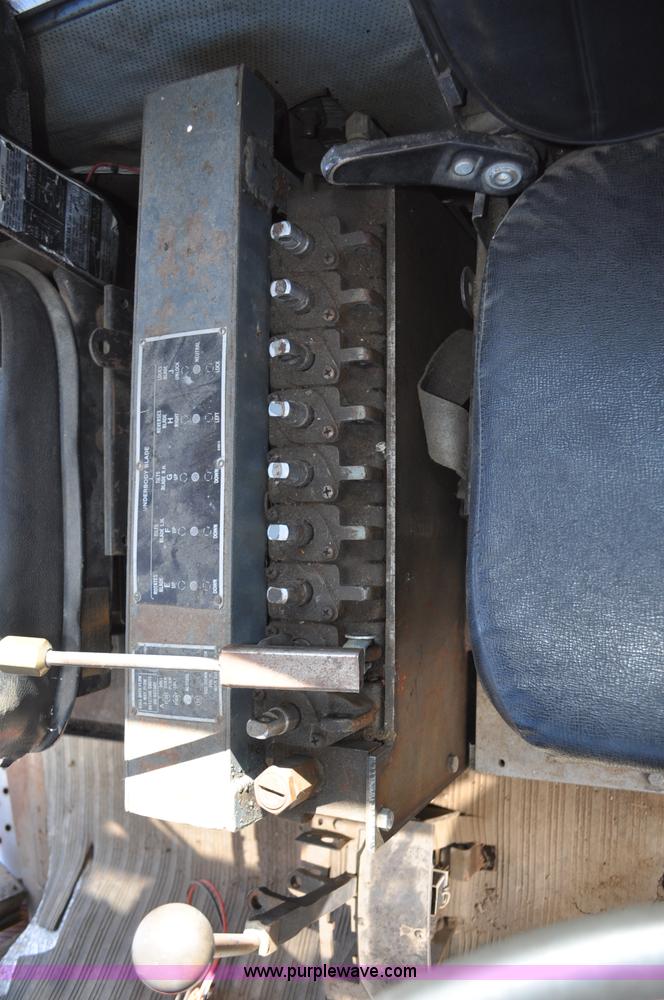 image for item F2491 1982 Oshkosh WT2206 remanufactured dump truck